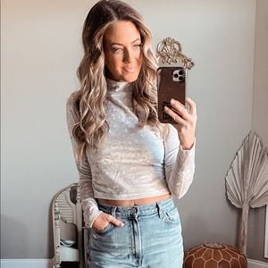 Lululemon velvet top